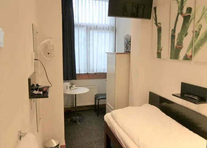 Отель Bienvenue 2*